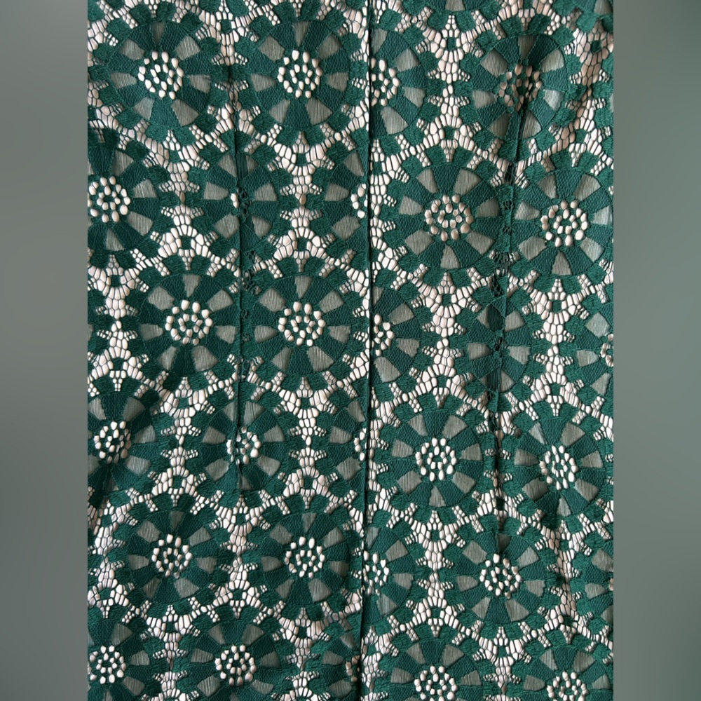 Jessica Howard Emerald Green Lace Dress w/3/4 sleeves and nude lining size 10 - Picture 14 of 14